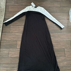 Womans Black and White Karen Kane Maxi Dress. Size Medium